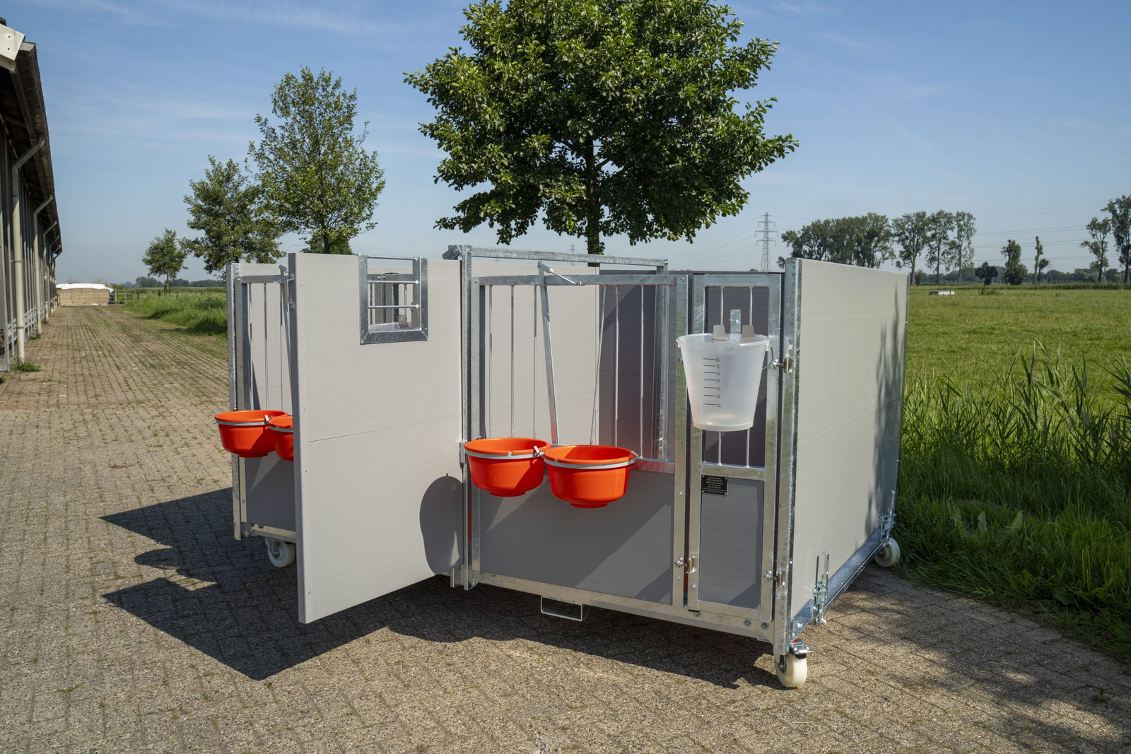 stalltechnik-roseboom-kaelberbox-duobox-einzeln