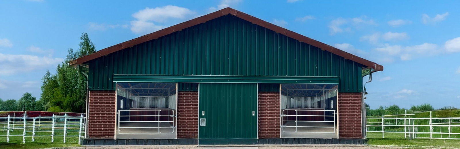 pferdestall-pferdehaltung-kaufen-pferdeboxen-abtrennungen-tor-stalltechnik24