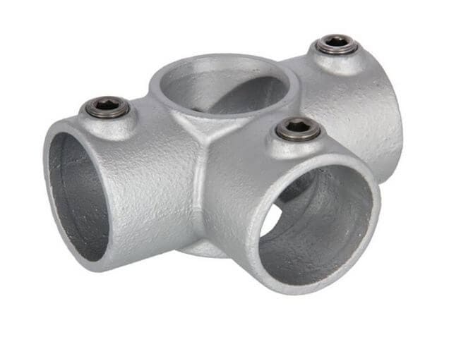 Stalltechnik-Bonrath-Temperguss-Kreuzstueck-dreifach-60-mm
